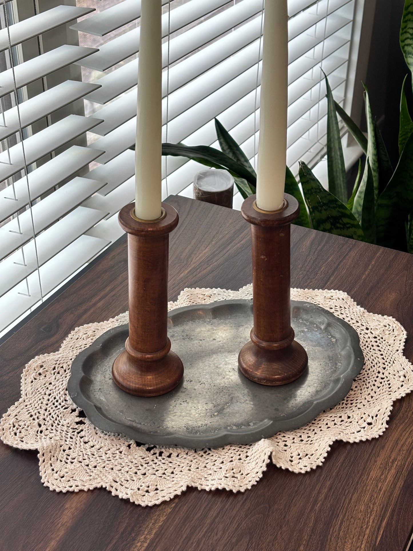 Set of 2 Vintage Oval Crochet Doilies